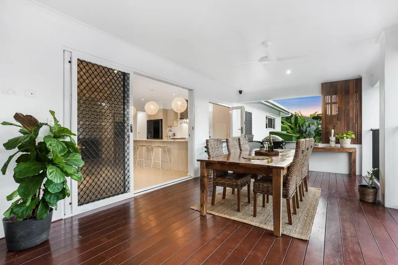 Villa Kelurga Trinity Beach Family And Pet Friendly Holiday home